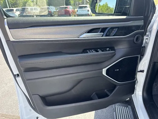 2026 Jeep Grand Wagoneer Limited Altitude - Photo 7