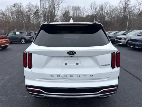 More photos of 2021 Kia Sorento SX Prestige at Blackwell Chrysler Dodge Jeep Ram Fiat Kia, VA
