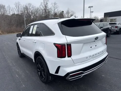More photos of 2021 Kia Sorento SX Prestige at Blackwell Chrysler Dodge Jeep Ram Fiat Kia, VA