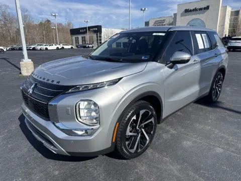 Another view of 2022 Mitsubishi Outlander SE for sale in Danville, VA at Blackwell Chrysler Dodge Jeep Ram Fiat Kia