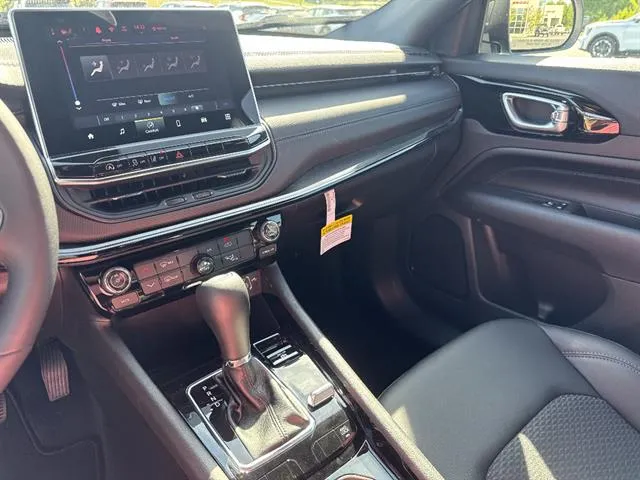 2026 Jeep Compass Latitude Altitude - Photo 12