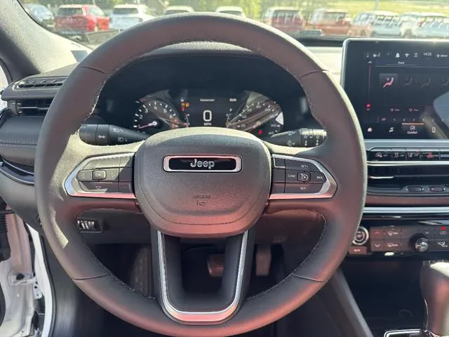 2026 Jeep Compass Latitude Altitude - Photo 10
