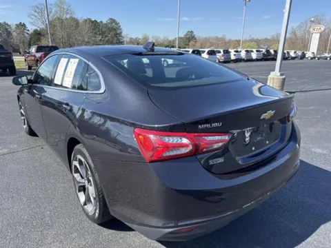 More photos of 2022 Chevrolet Malibu LT at Blackwell Chrysler Dodge Jeep Ram Fiat Kia, VA
