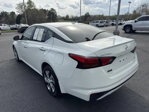 More photos of 2019 Nissan Altima 2.5 S at Blackwell Chrysler Dodge Jeep Ram Fiat Kia, VA
