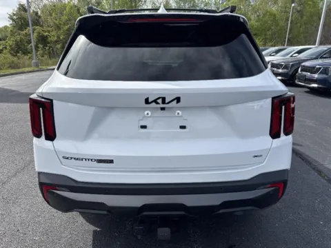 More photos of 2022 Kia Sorento X-Line SX at Blackwell Chrysler Dodge Jeep Ram Fiat Kia, VA