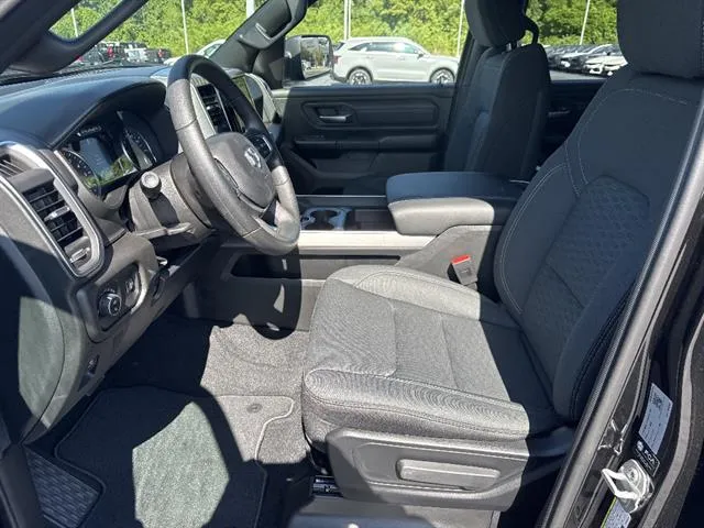 2026 RAM 1500 Express - Photo 8