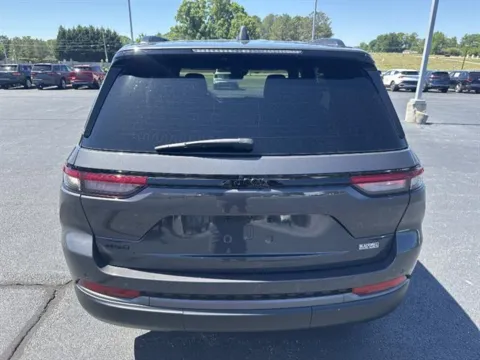 More photos of 2026 Jeep Grand Cherokee Altitude 4x4 at Blackwell Chrysler Dodge Jeep Ram Fiat Kia, VA