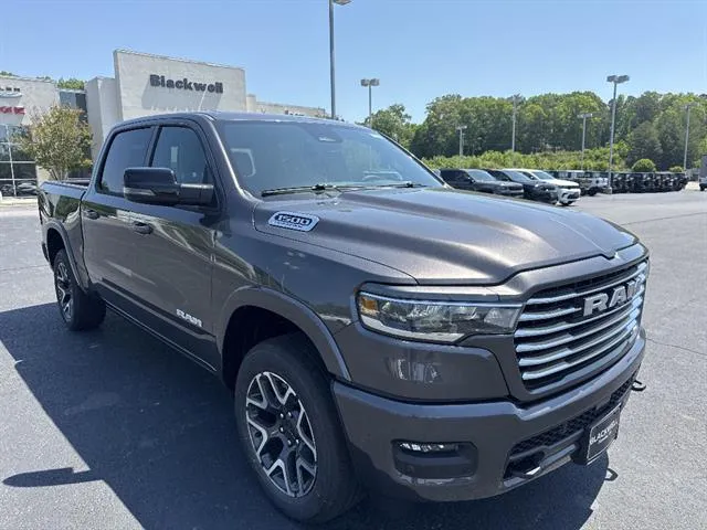 2026 Ram 1500 Laramie Crew Cab 4x4 5'7" Box