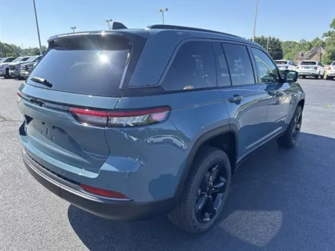 More photos of 2026 Jeep Grand Cherokee Limited at Blackwell Chrysler Dodge Jeep Ram Fiat Kia, VA