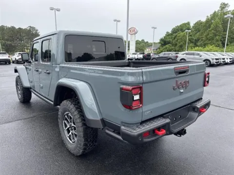 More photos of 2026 Jeep Gladiator Rubicon X 4x4 at Blackwell Chrysler Dodge Jeep Ram Fiat Kia, VA