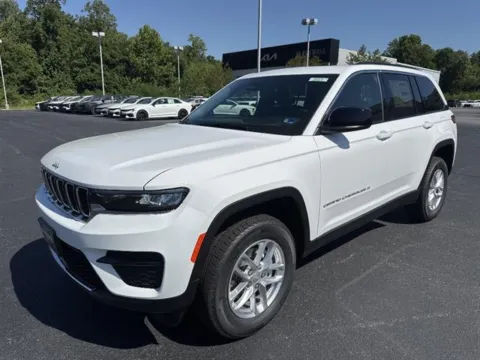 Another view of 2026 Jeep Grand Cherokee Altitude 4x4 for sale in Danville, VA at Blackwell Chrysler Dodge Jeep Ram Fiat Kia