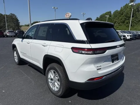 More photos of 2026 Jeep Grand Cherokee Altitude 4x4 at Blackwell Chrysler Dodge Jeep Ram Fiat Kia, VA