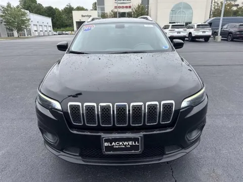 Photos of 2019 Jeep Cherokee Latitude for sale in Danville, VA at Blackwell Chrysler Dodge Jeep Ram Fiat Kia