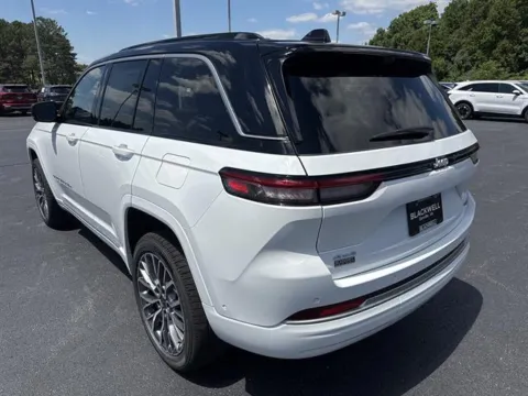 More photos of 2026 Jeep Grand Cherokee Summit 4x4 at Blackwell Chrysler Dodge Jeep Ram Fiat Kia, VA