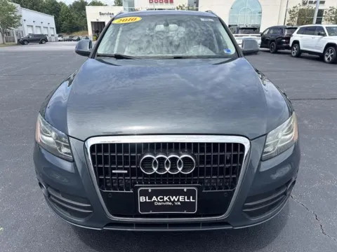 Photos of 2010 Audi Q5 3.2 quattro Premium for sale in Danville, VA at Blackwell Chrysler Dodge Jeep Ram Fiat Kia