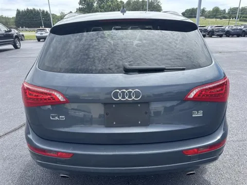 More photos of 2010 Audi Q5 3.2 quattro Premium at Blackwell Chrysler Dodge Jeep Ram Fiat Kia, VA