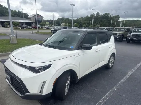 White 2023 Kia Soul S for sale in Danville, VA