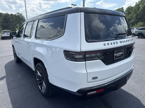 More photos of 2025 Jeep Grand Wagoneer L 4x4 Series III Obsidian 4dr SUV at Blackwell Chrysler Dodge Jeep Ram Fiat Kia, VA