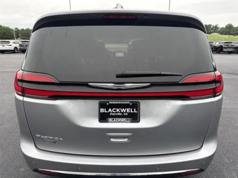 More photos of 2021 Chrysler Pacifica Touring L at Blackwell Chrysler Dodge Jeep Ram Fiat Kia, VA