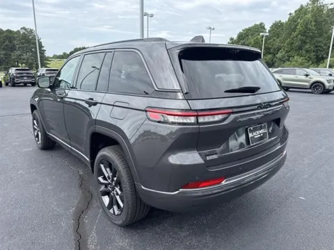 More photos of 2026 Jeep Grand Cherokee Limited Reserve 4x4 at Blackwell Chrysler Dodge Jeep Ram Fiat Kia, VA