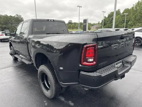 More photos of 2027 Ram 3500 Big Horn at Blackwell Chrysler Dodge Jeep Ram Fiat Kia, VA