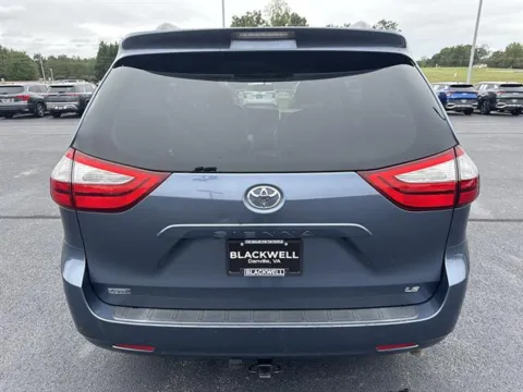 More photos of 2016 Toyota Sienna LE 8-Passenger at Blackwell Chrysler Dodge Jeep Ram Fiat Kia, VA