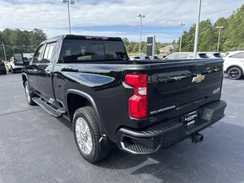 More photos of 2022 Chevrolet Silverado 2500 HD High Country at Blackwell Chrysler Dodge Jeep Ram Fiat Kia, VA