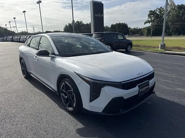 2025 Kia K4