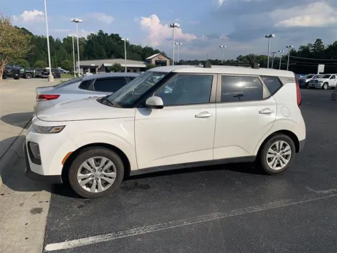 White 2021 Kia Soul LX for sale in Danville, VA