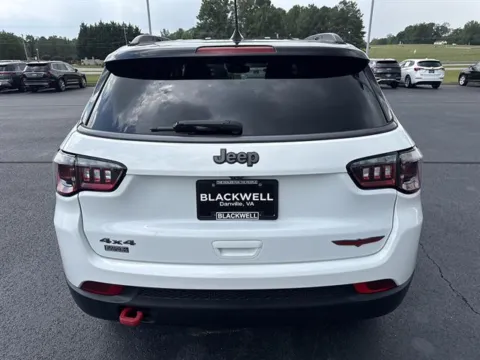 More photos of 2022 Jeep Compass Trailhawk at Blackwell Chrysler Dodge Jeep Ram Fiat Kia, VA