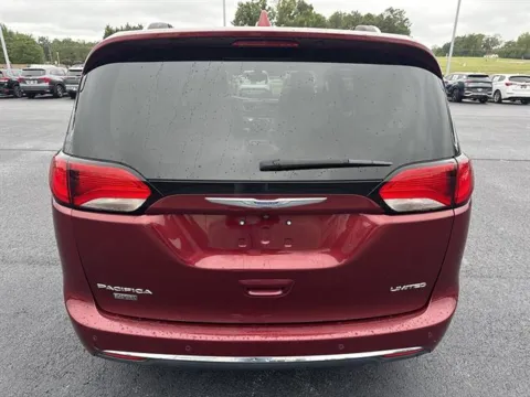More photos of 2020 Chrysler Pacifica Limited at Blackwell Chrysler Dodge Jeep Ram Fiat Kia, VA