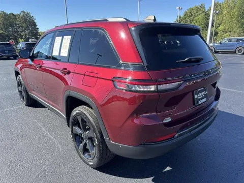 More photos of 2023 Jeep Grand Cherokee Altitude at Blackwell Chrysler Dodge Jeep Ram Fiat Kia, VA