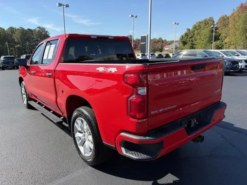 More photos of 2022 Chevrolet Silverado 1500 Custom at Blackwell Chrysler Dodge Jeep Ram Fiat Kia, VA