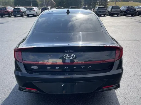 More photos of 2021 Hyundai Sonata SEL at Blackwell Chrysler Dodge Jeep Ram Fiat Kia, VA