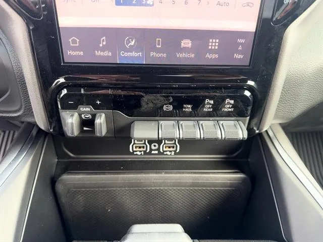 2025 Ram 2500 Big Horn photo 15