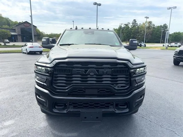 2025 Ram 2500 Big Horn photo 6