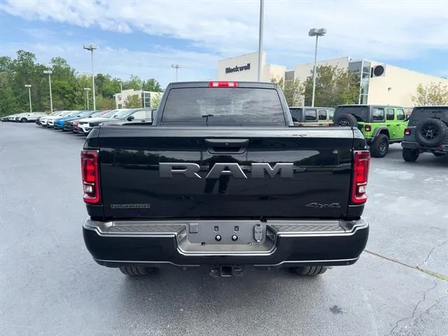 2025 Ram 2500 Big Horn photo 12