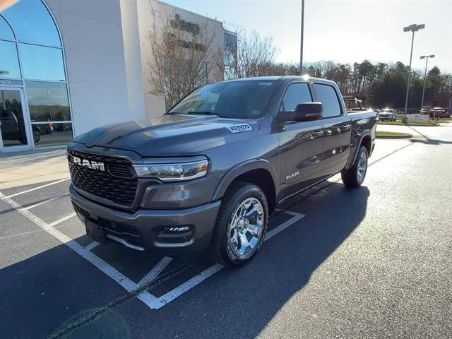 2025 Ram 1500 Big Horn Crew Cab 4x4 5'7" Box