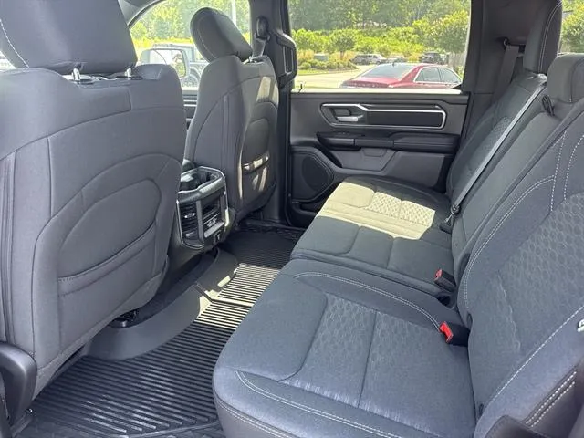 2025 Ram 1500 Sport photo 9