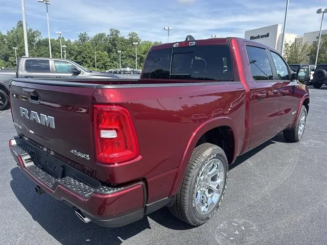 2025 Ram 1500 Sport photo 7