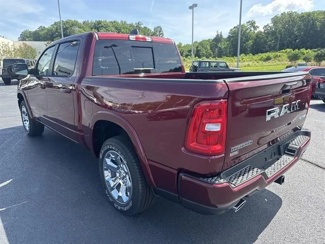 2025 Ram 1500 Sport photo 8