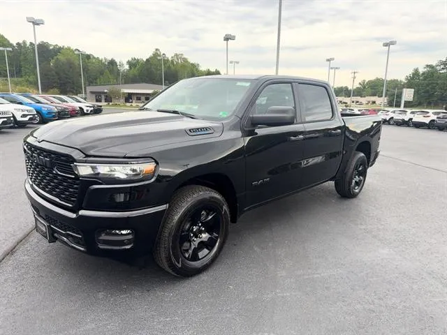2025 Ram 1500 Tradesman Crew Cab 4x4 5'7" Box