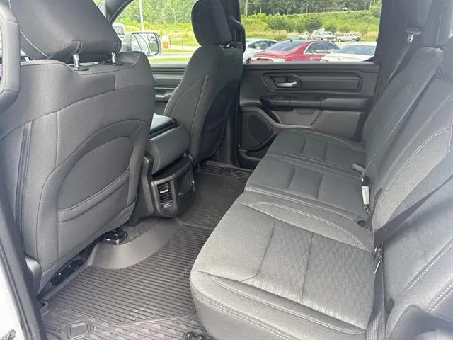2025 Ram 1500 Warlock photo 9