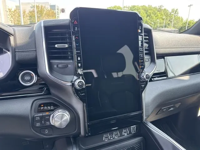 2025 Ram 1500 Laramie photo 5