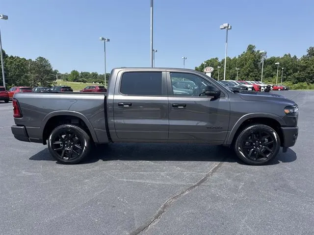 2025 Ram 1500 Laramie photo 2