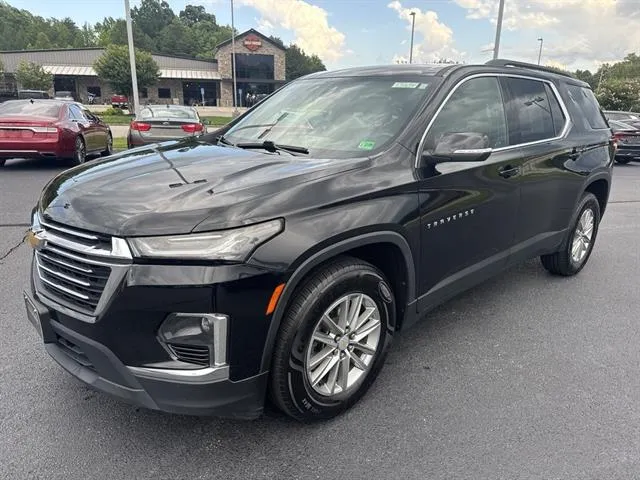 Black 2022 Chevrolet Traverse LT Leather for sale in Danville, VA