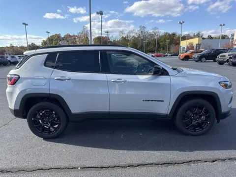 More photos of 2025 Jeep Compass Latitude 4x4 at Blackwell Chrysler Dodge Jeep Ram Fiat Kia, VA