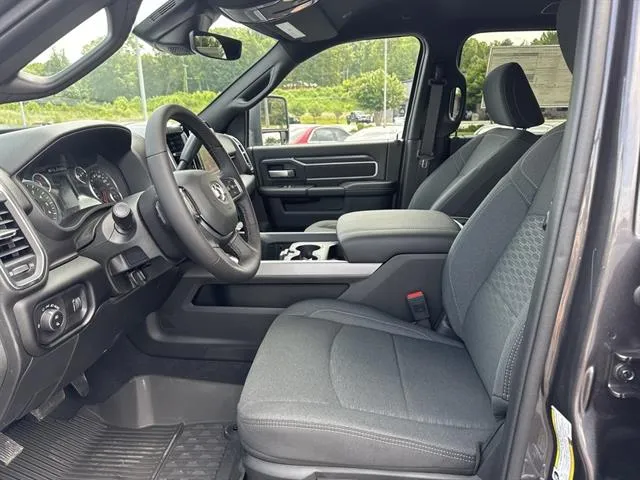 2025 Ram 2500 Big Horn photo 4