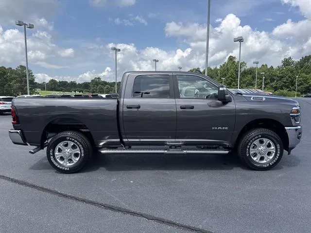 2025 Ram 2500 Big Horn photo 2