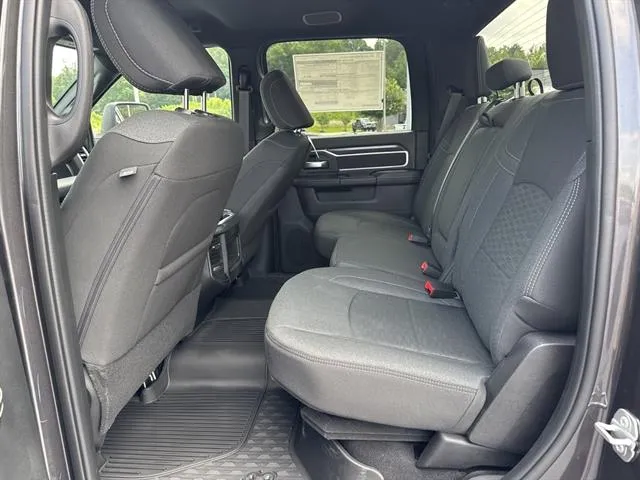 2025 Ram 2500 Big Horn photo 9